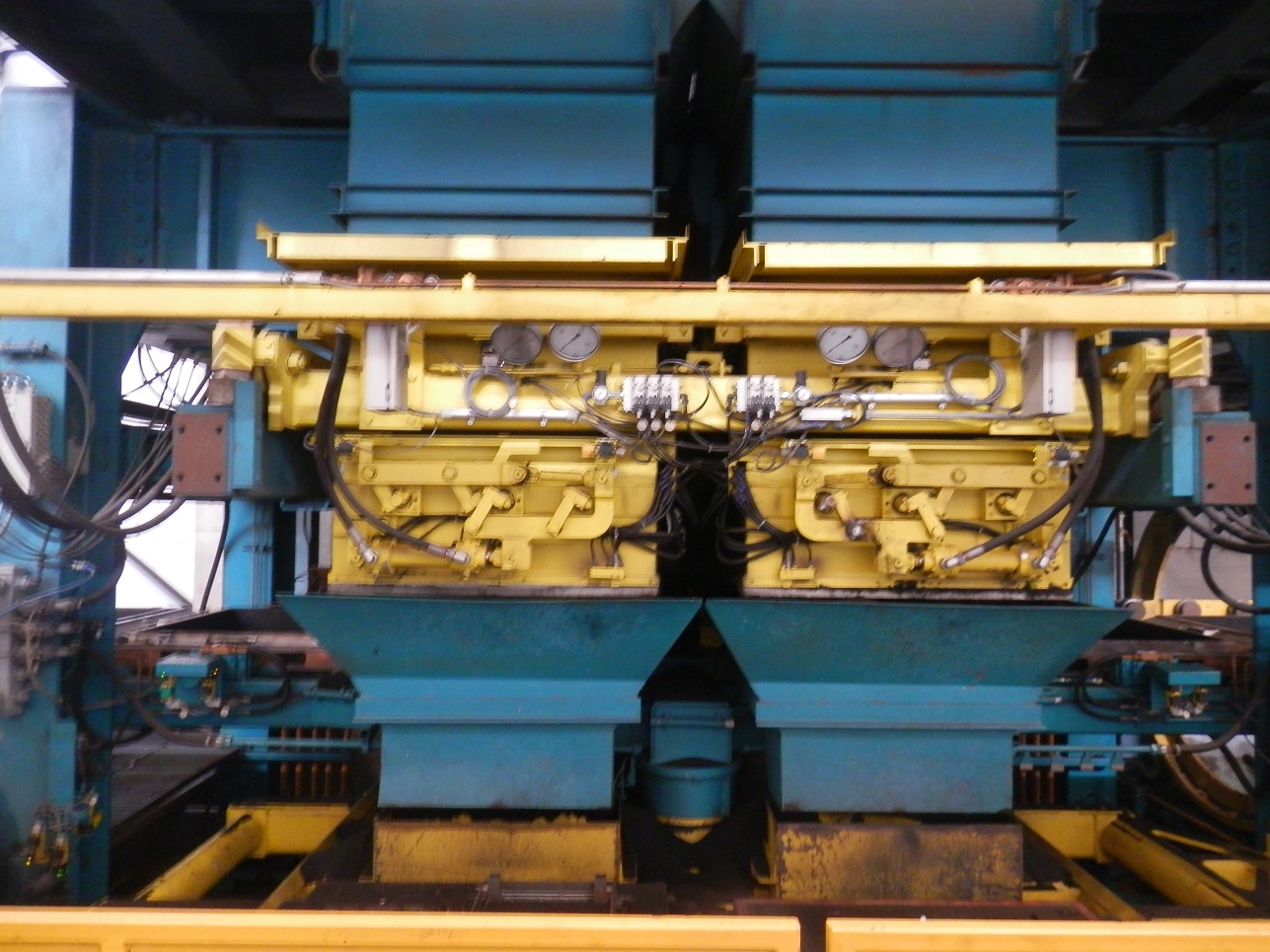 Automatic Molding Line